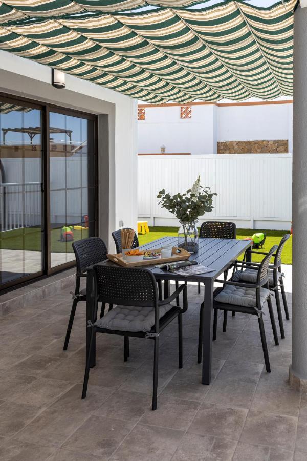 Ideal For Family Holidays, Near Beach And Golf- Casa James La Guirra Exteriér fotografie
